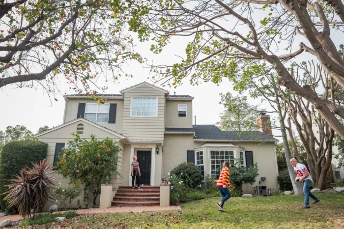 Search Zillow Houses For Sale In Top Neighborhoods