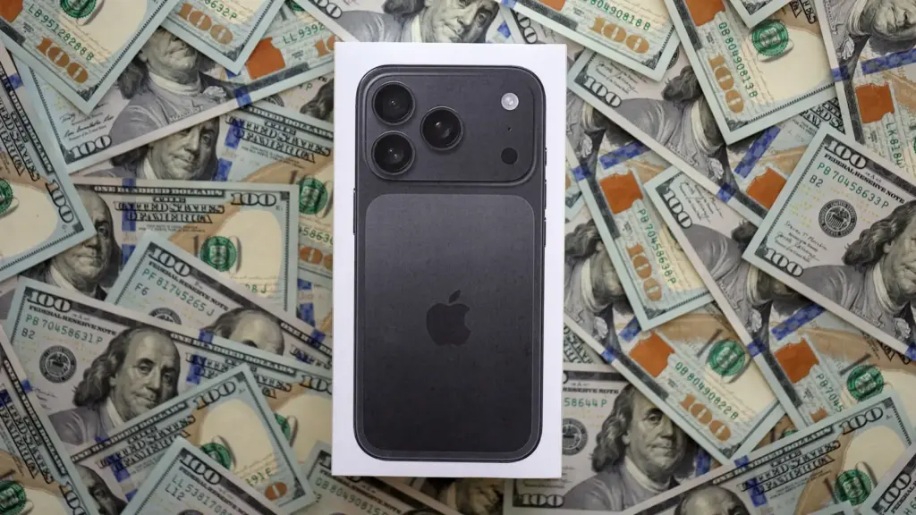 4 Mistakes Everyone Makes When Buying An iPhone