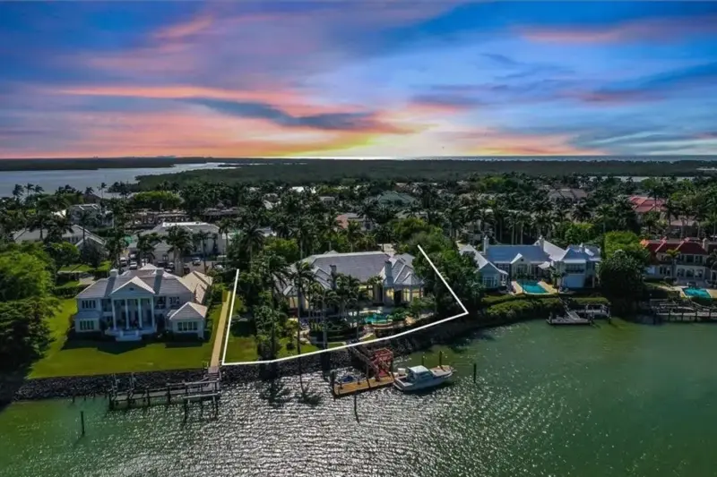Secure Luxury Waterfront Property in Naples Florida Today – Your Ultimate Guide to Prime Coastal Living