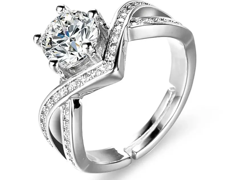 Why Artificial Jewellery is the Smart Choice for Today’s Party Look